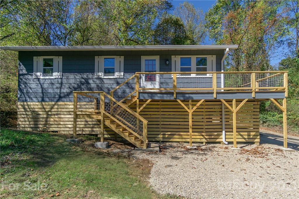 529 Bailey Rd., Asheville, NC 28806