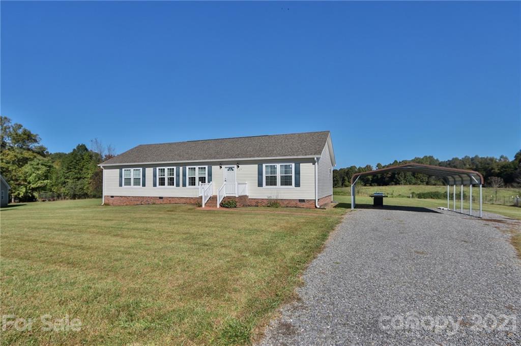 1106 Carson James Dr., Boonville, NC 27011
