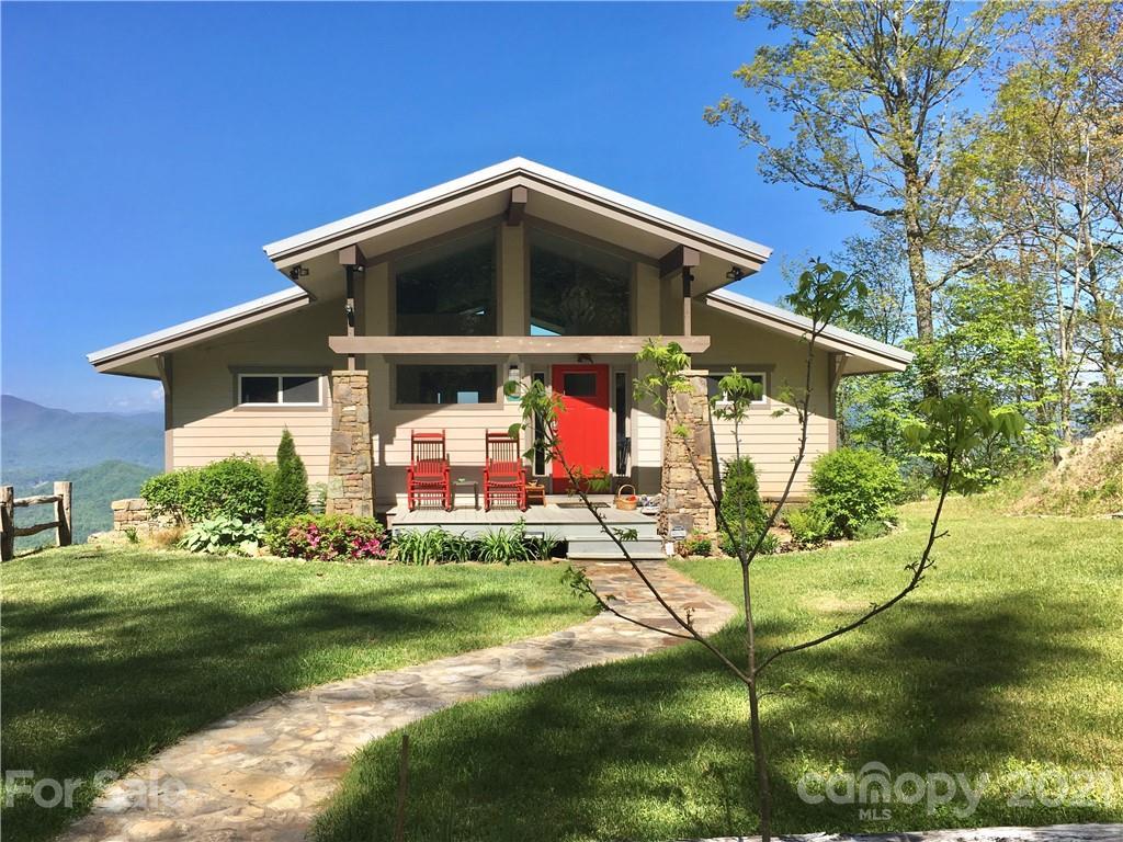 1135 Wonder View Dr., Bryson City, NC 28713