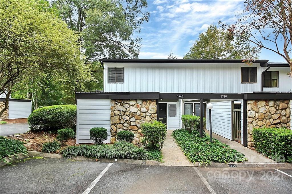 3748 Winding Creek Ln., Charlotte, NC 28226