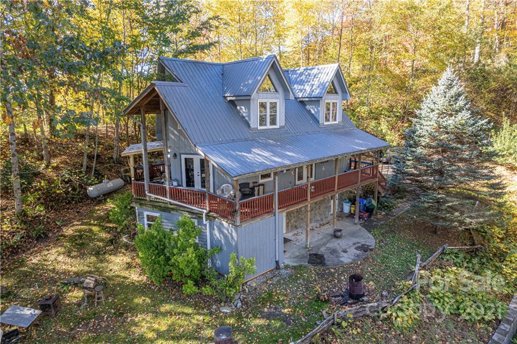 1595 Kitchens Branch Rd., Sylva, NC 28779