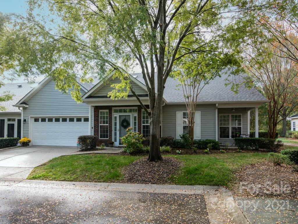 8704 Richmond Hill Ct., Charlotte, NC 28277