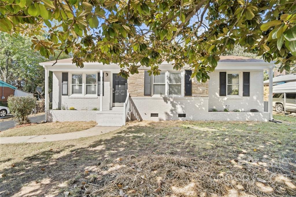 4670 Brooktree Dr., Charlotte, NC 28208