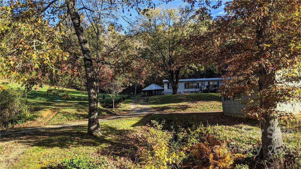 3898 Diamond Creek Rd., Lake Toxaway, NC 28747