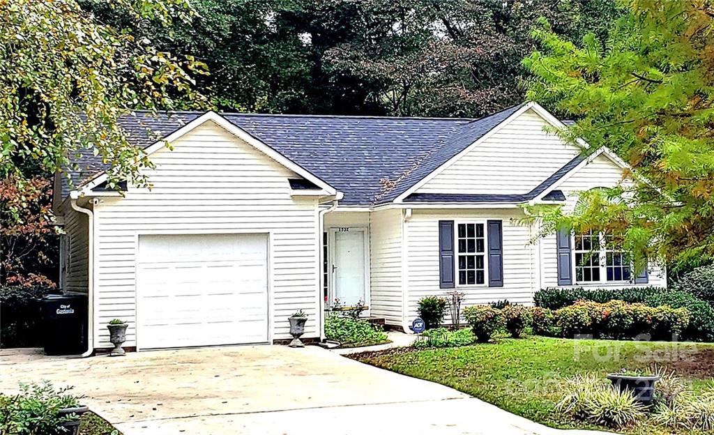 1532 Tara Ct., Gastonia, NC 28052