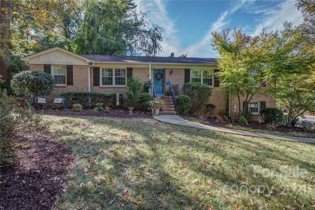 2977 Club Dr., Gastonia, NC 28054