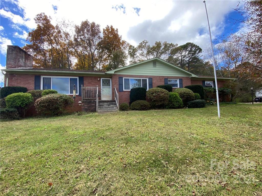 22 Tate Dr., Asheville, NC 28806