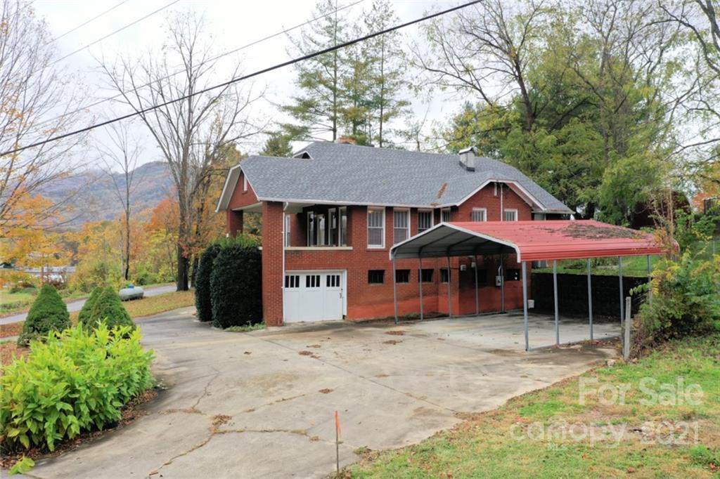 25 Leatherwood Rd., Waynesville, NC 28786