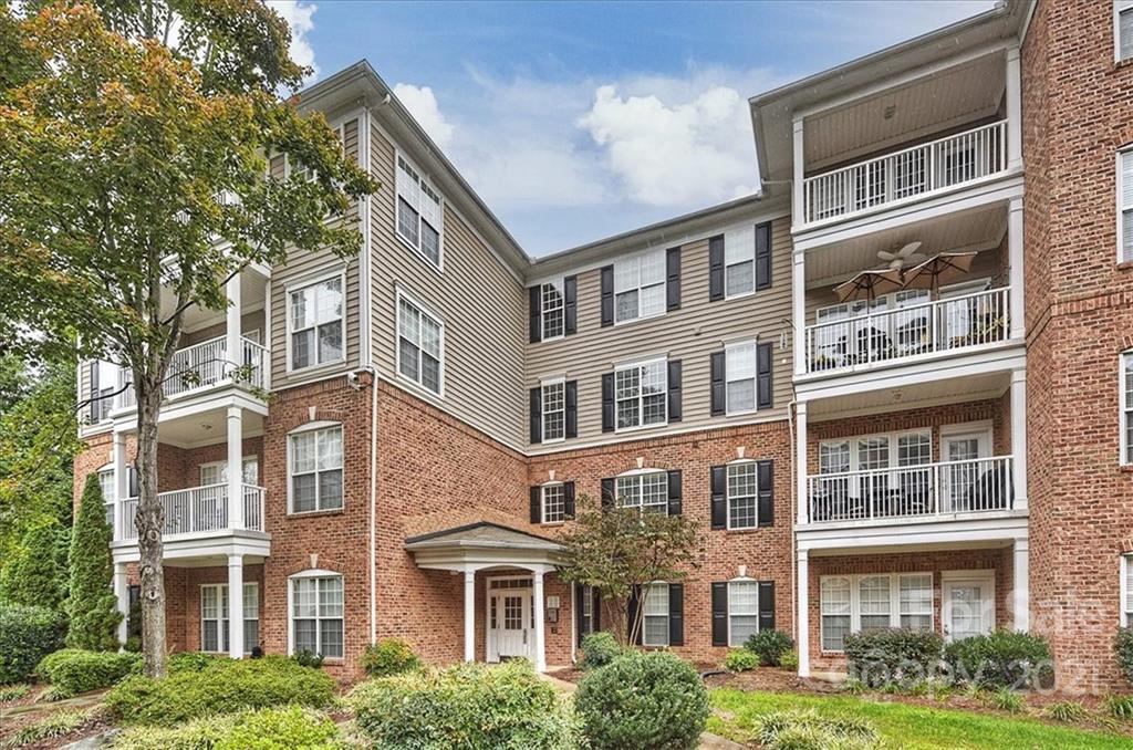 3236 Margellina Dr., Charlotte, NC 28210