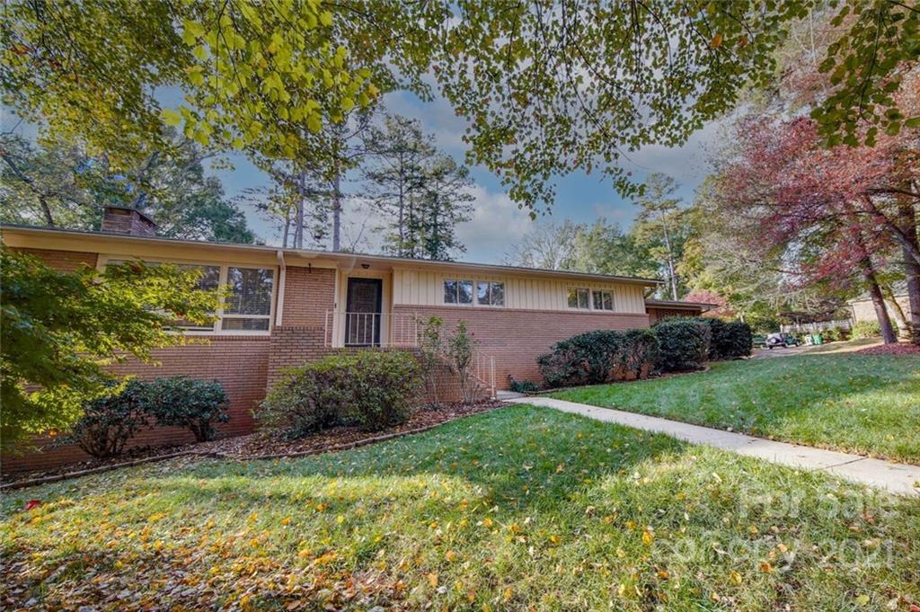 6800 Ronda Ave., Charlotte, NC 28211