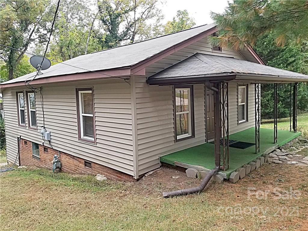 415 W 10th St., Kannapolis, NC 28081