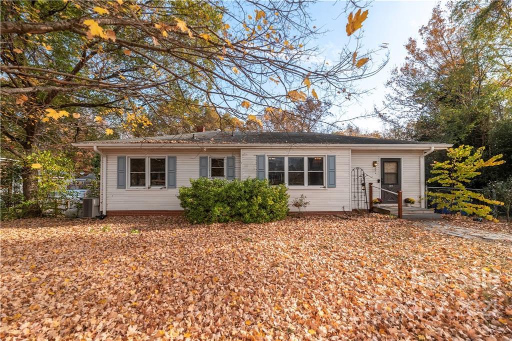 3815 Centergrove Rd., Concord, NC 28025