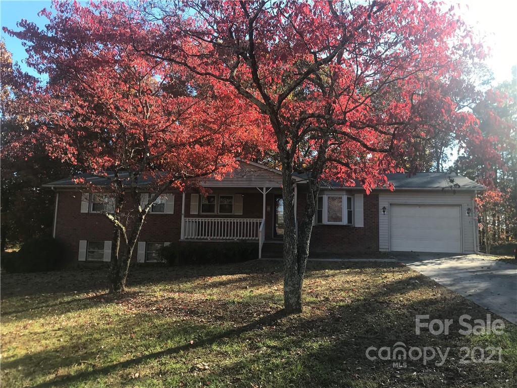 1285 Dogwood Dr., China Grove, NC 28023