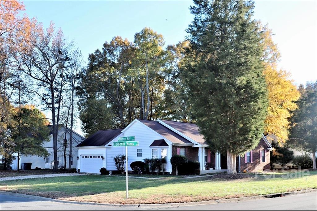 7534 Claiborne Woods Rd., Charlotte, NC 28216