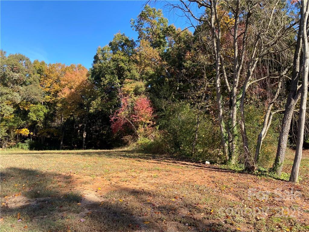 366 Monticello Dr. #11, Statesville, NC 28625