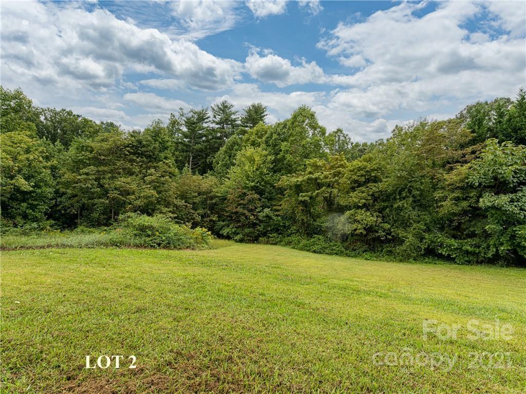 99999 Rhinehart Rd., Candler, NC 28715