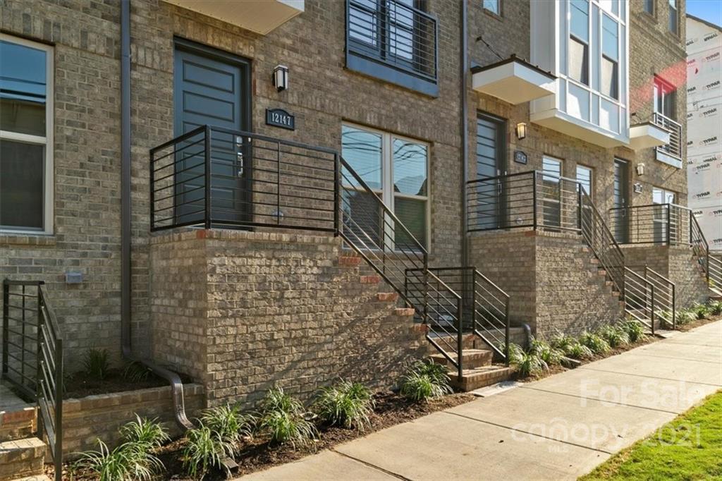 12147 Brooklyn Ave., Charlotte, NC 28204