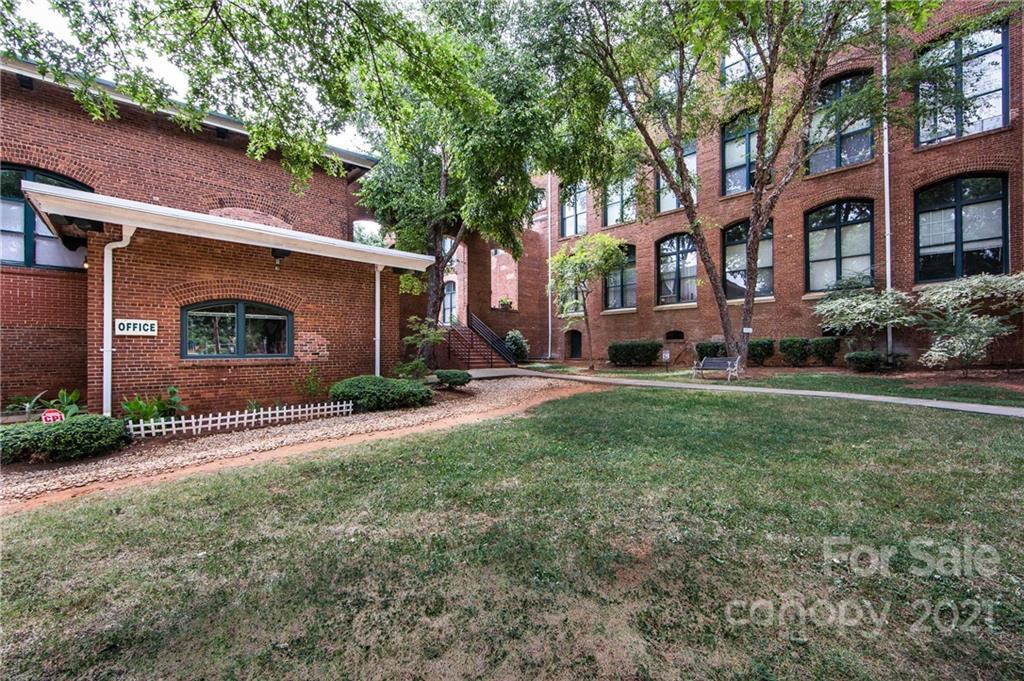 201 Hoskins Rd. #229, Charlotte, NC 28208