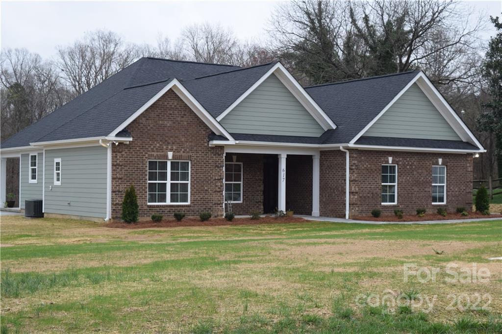 617 Fielding Rd., Charlotte, NC 28214