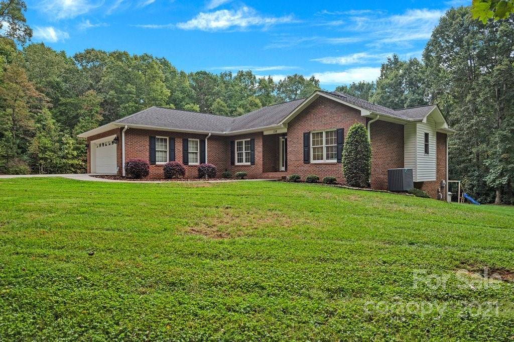 138 John Adams Ln., Statesville, NC 28625
