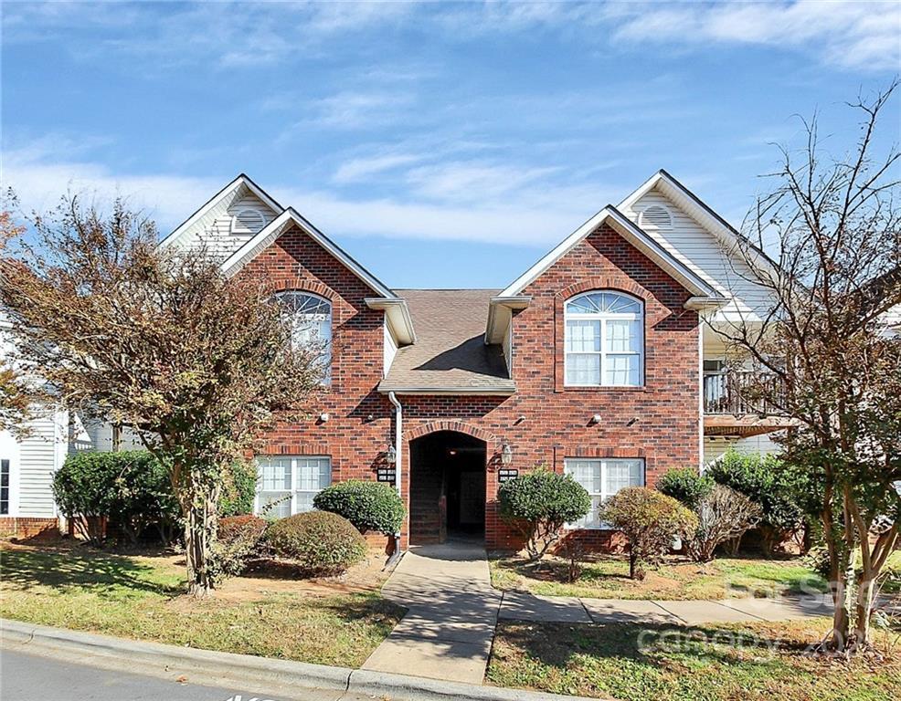 2529 Carya Pond Ln., Charlotte, NC 28212