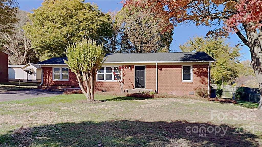 105 Forestway Dr., Mount Holly, NC 28120