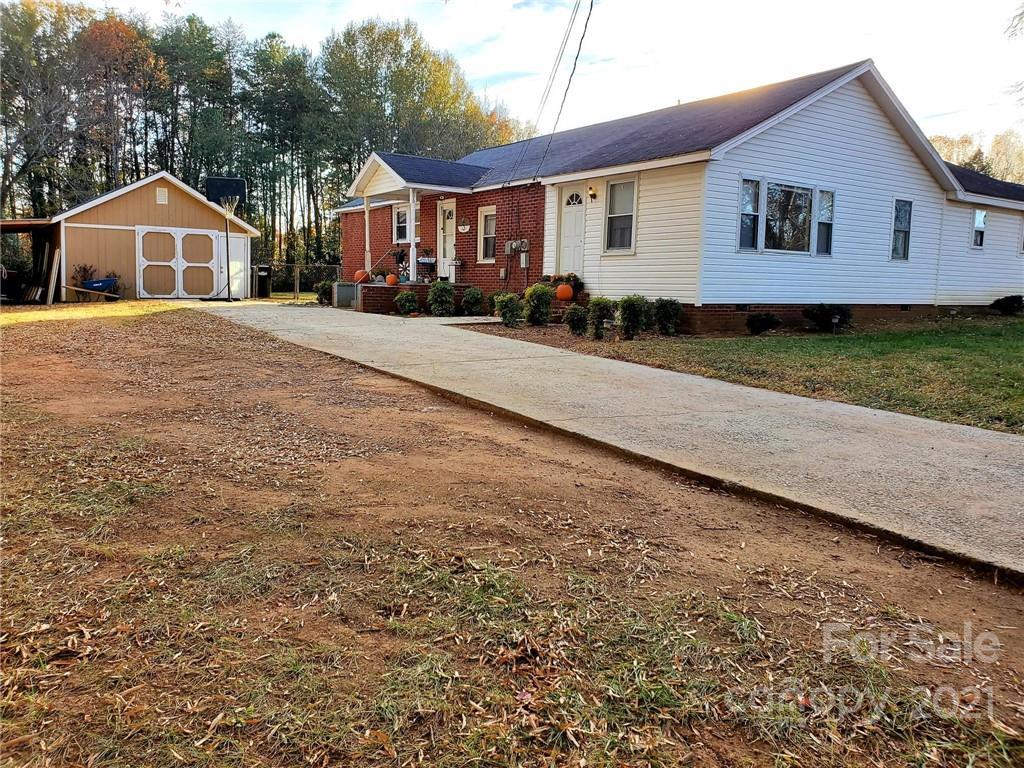 206 Belt Dr., Gastonia, NC 28056