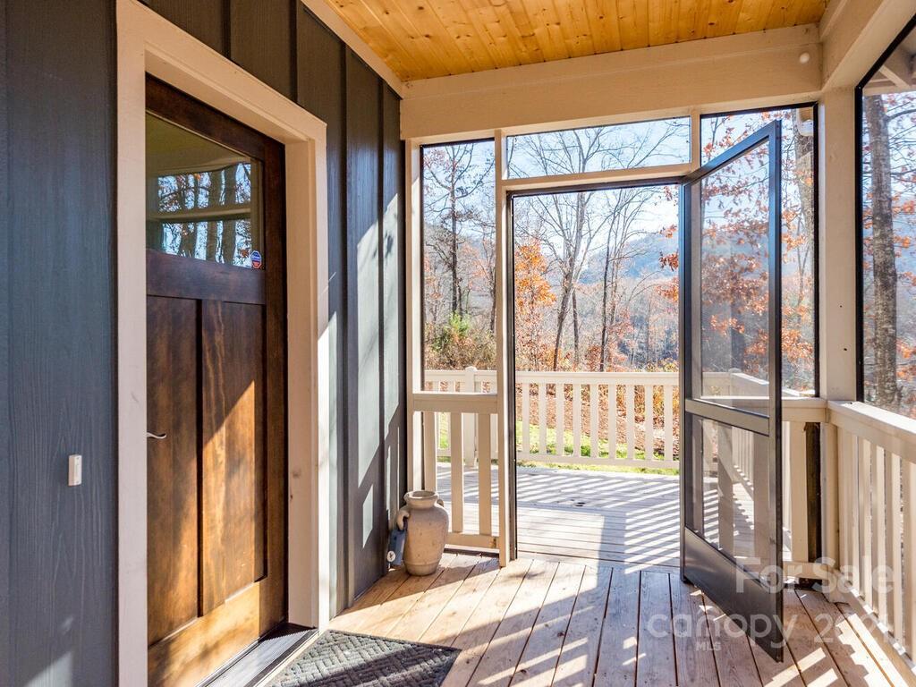 270 Dix Creek One Rd., Leicester, NC 28748