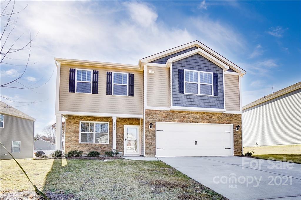 6301 Ellimar Field Ln., Charlotte, NC 28215