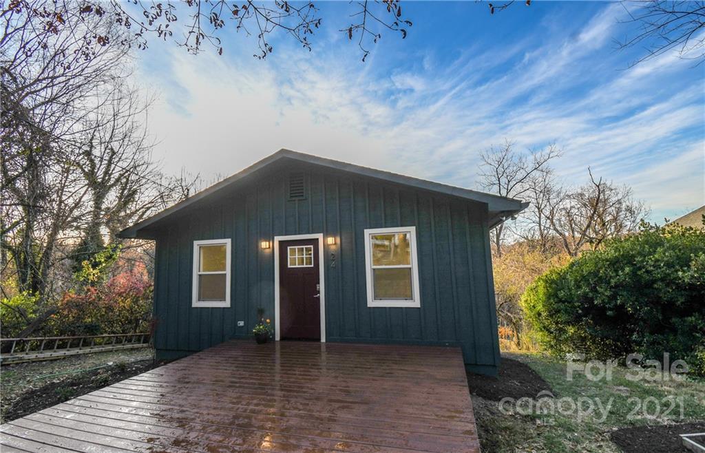 24 Winding Rd., Asheville, NC 28803
