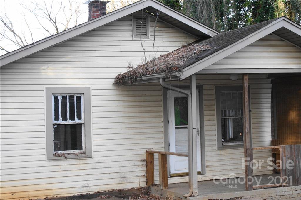 9 Bramlett Ct., Asheville, NC 28806