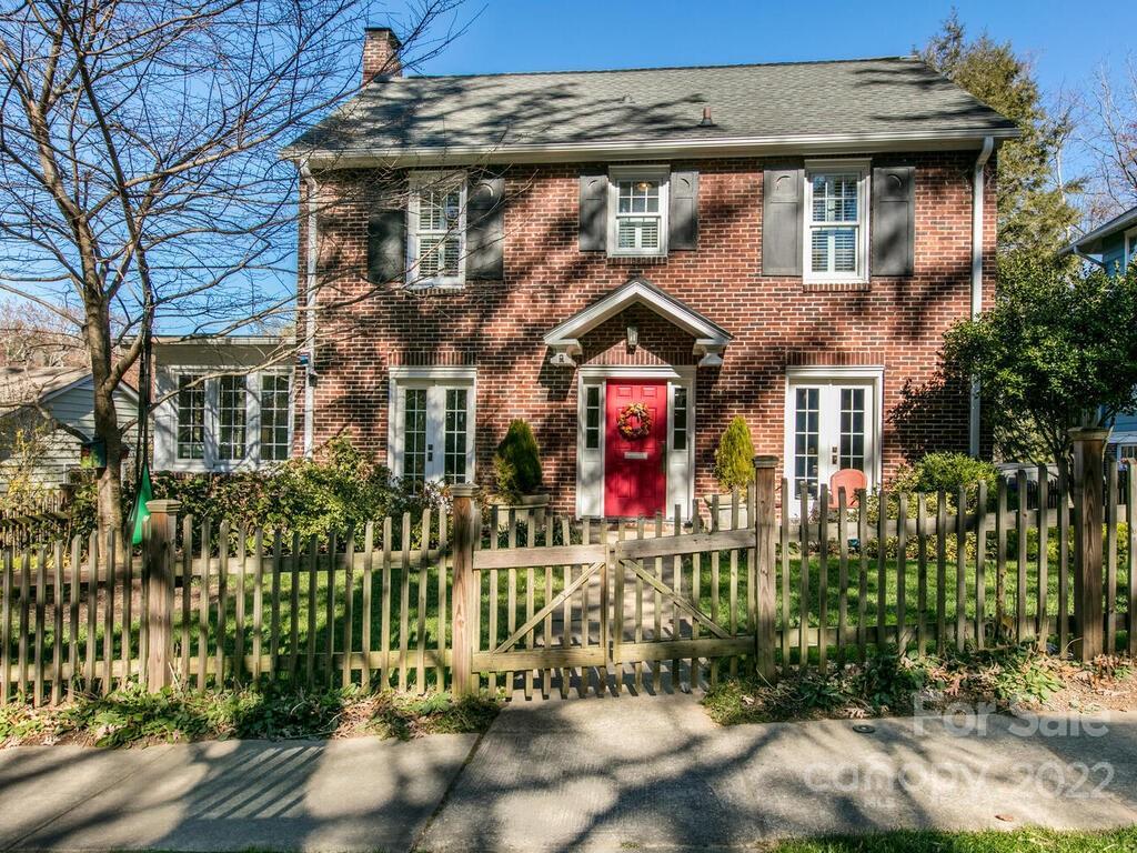 13 Farrwood Ave., Asheville, NC 28804