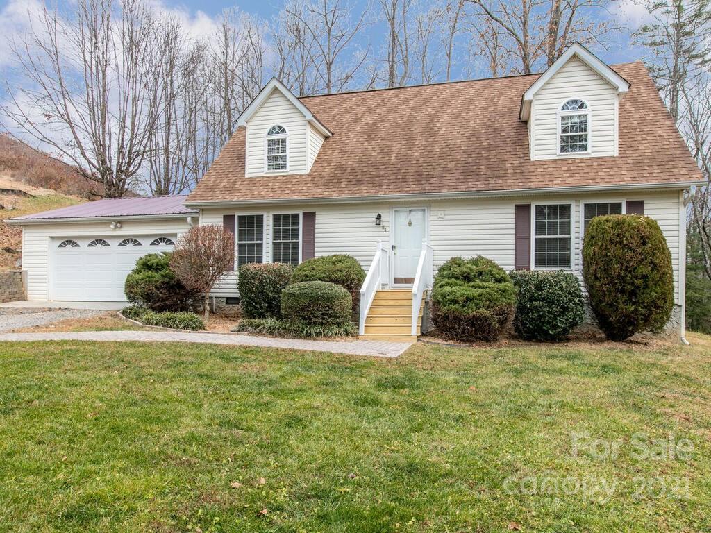 84 Varnadore Dr., Arden, NC 28704
