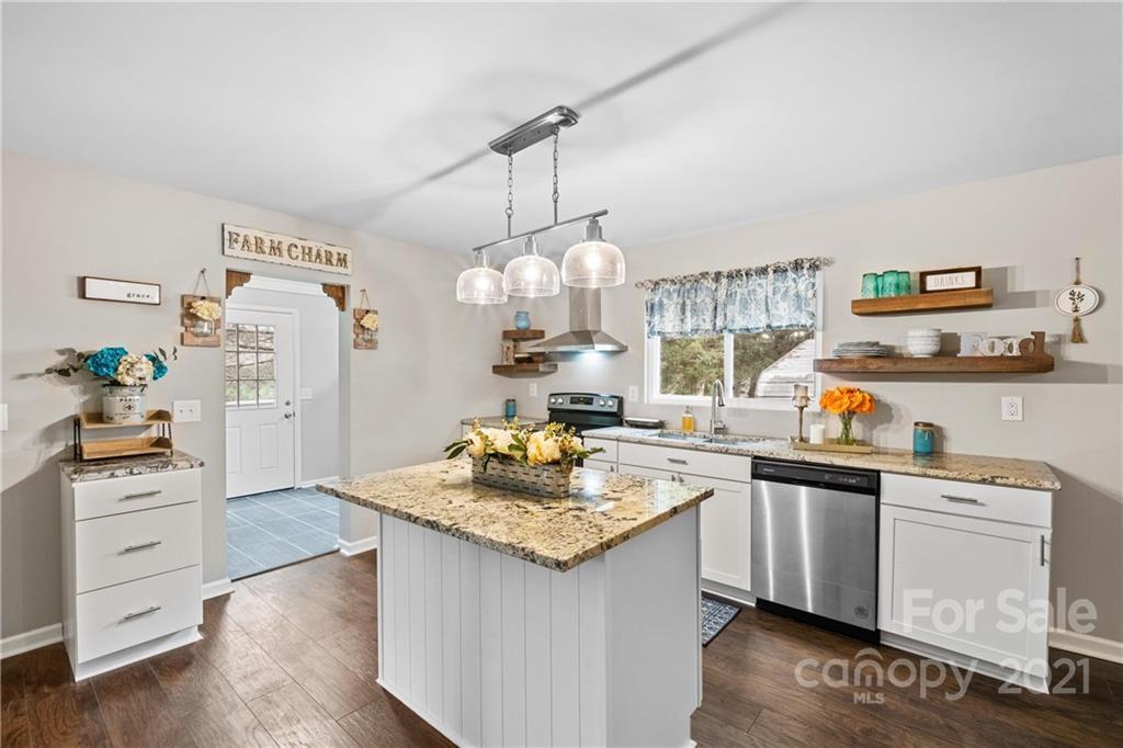 2002 Bill Lynch Rd., Lincolnton, NC 28092