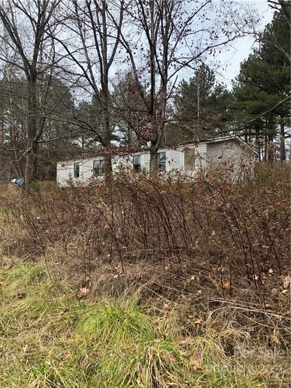 358 Casar Belwood Rd., Lawndale, NC 28090