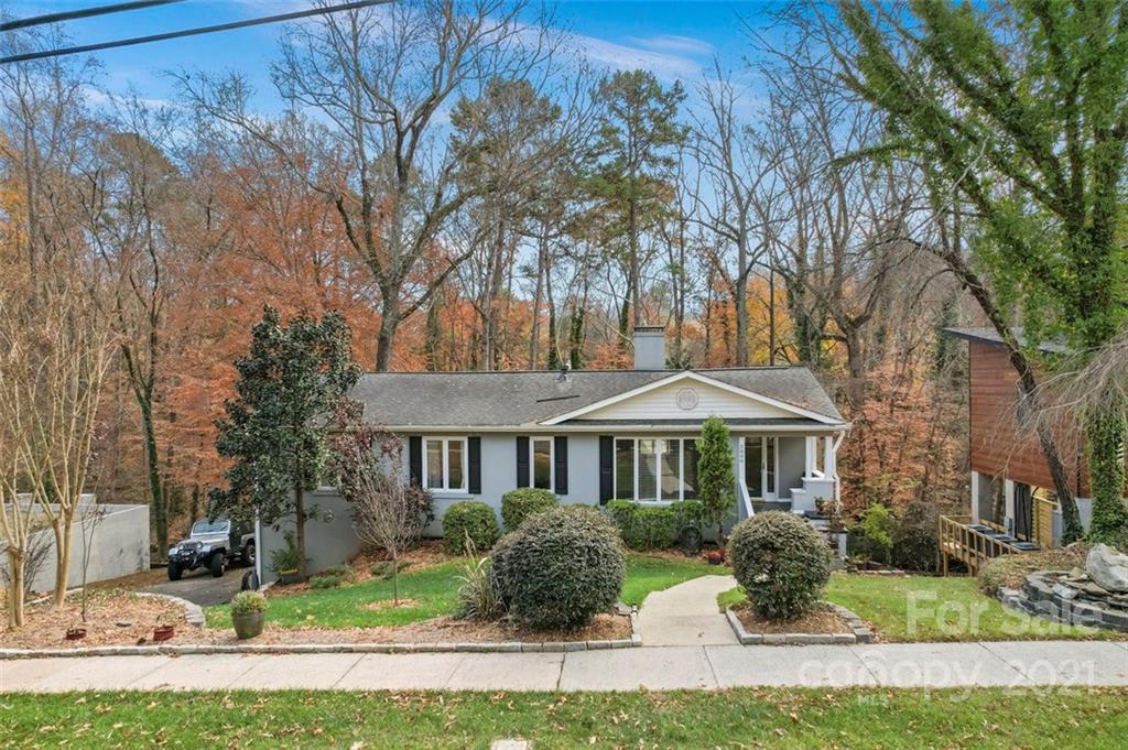 2800 Huntingtowne Farms Ln., Charlotte, NC 28210