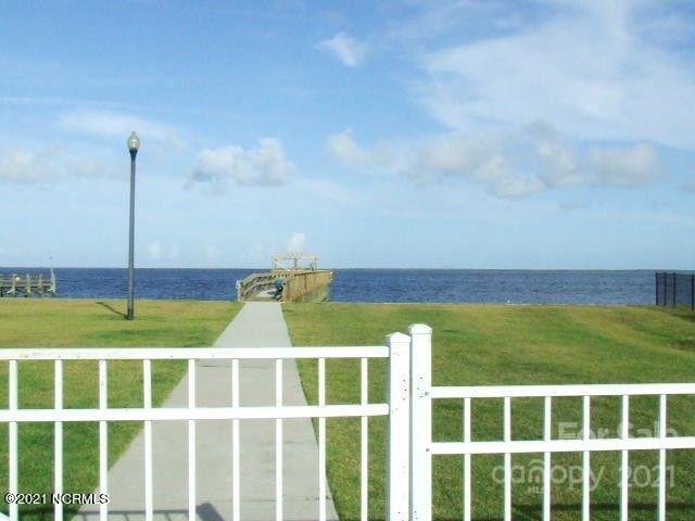 6228 Pebble Shore Ln. #30, Southport, NC 28461