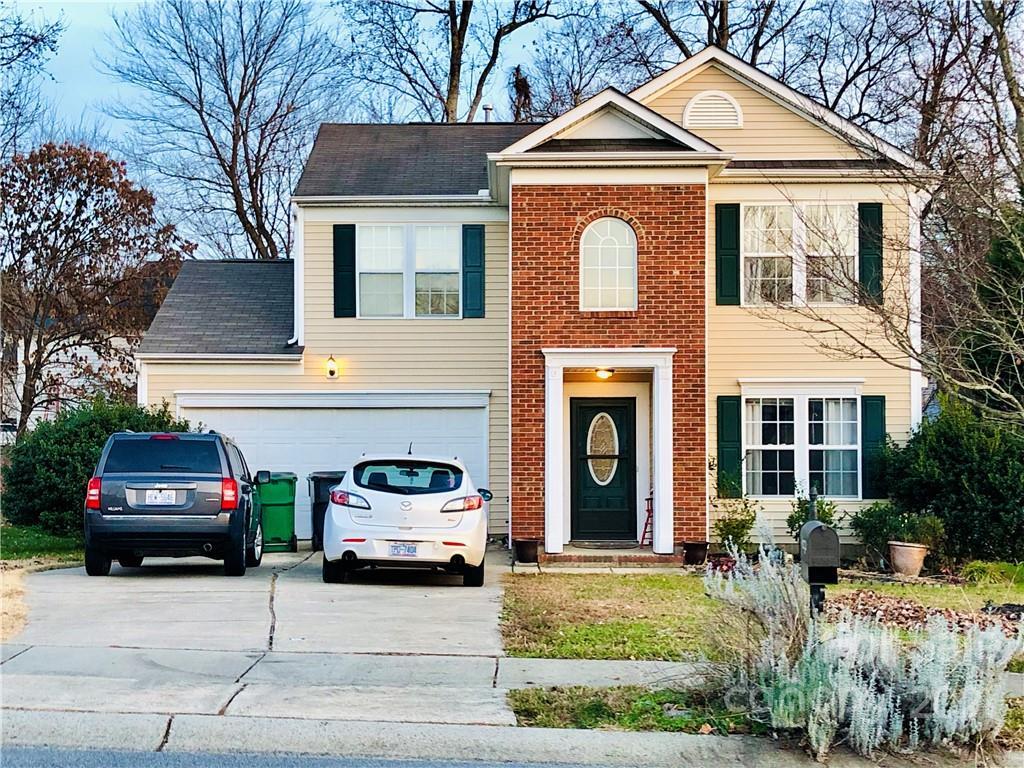 6272 Goldenfield Dr., Charlotte, NC 28269