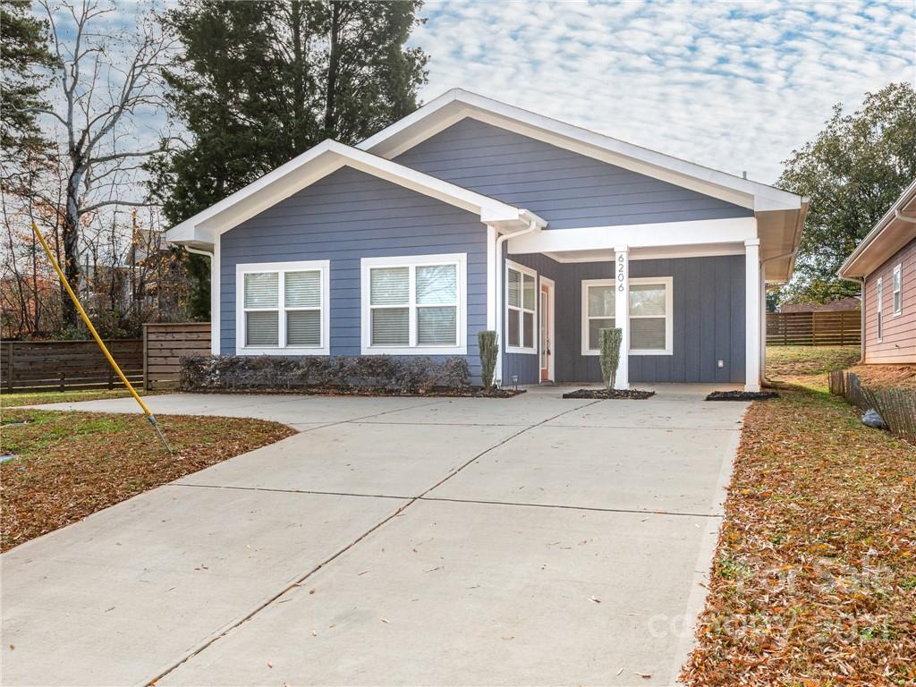 6206 Robinson Church Rd., Charlotte, NC 28215
