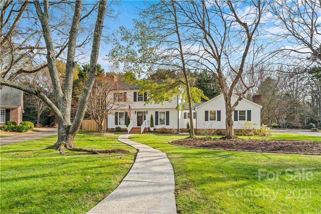 900 Havel Ct., Charlotte, NC 28211