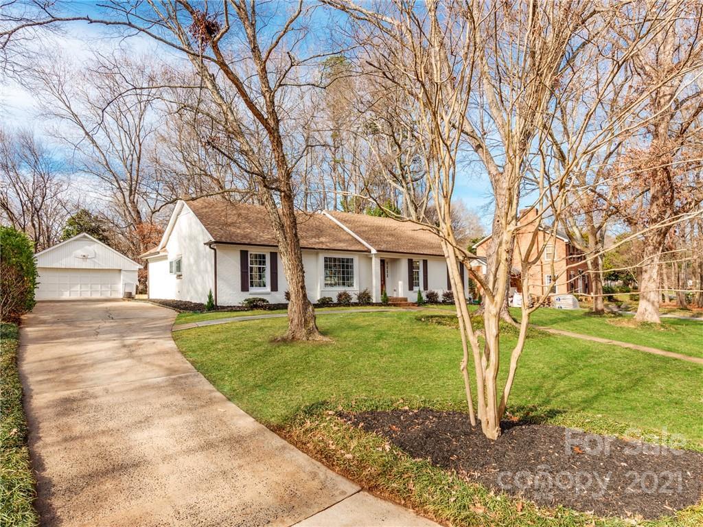 1271 Piccadilly Dr., Charlotte, NC 28211