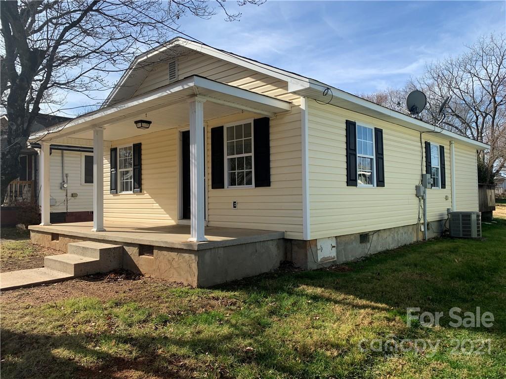 249 Oakland Ave., Statesville, NC 28677
