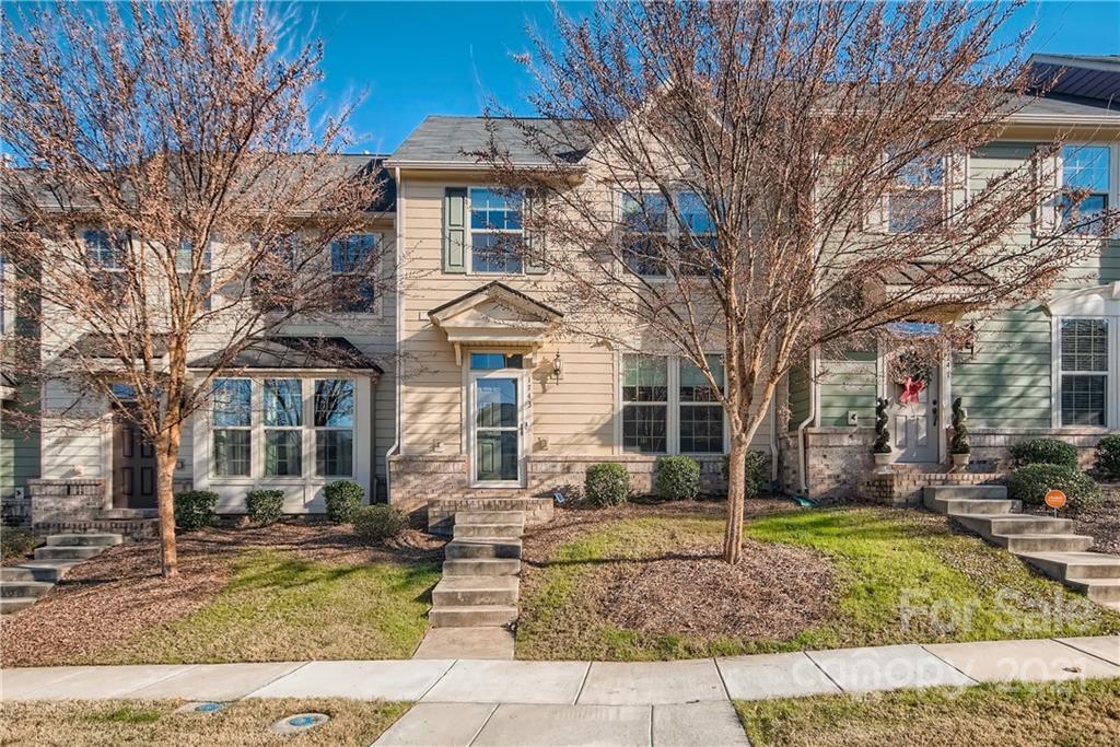 1743 Fleetwood Dr., Charlotte, NC 28208