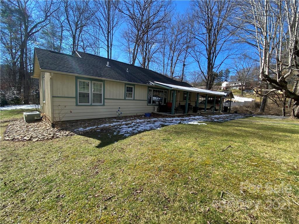 114 Auburn Rd., Waynesville, NC 28786