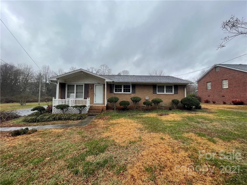 1909 Belmar Dr., Gastonia, NC 28052