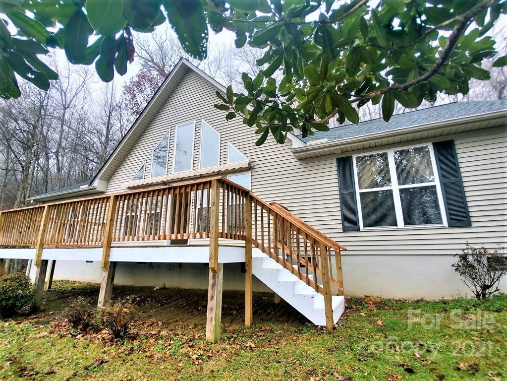 224 Pyramid Pl., Sylva, NC 28779