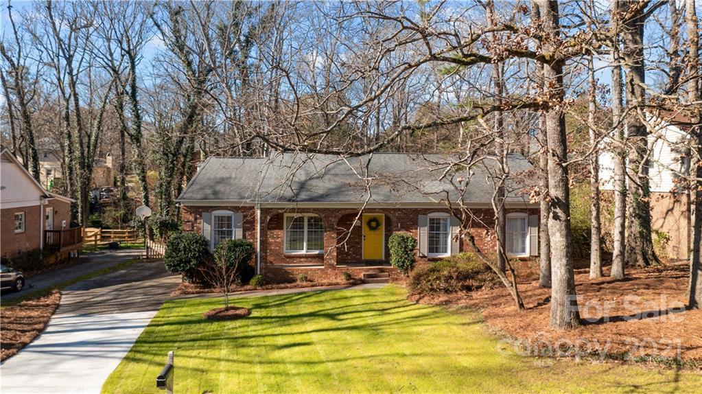 425 Morning Dale Rd., Charlotte, NC 28105