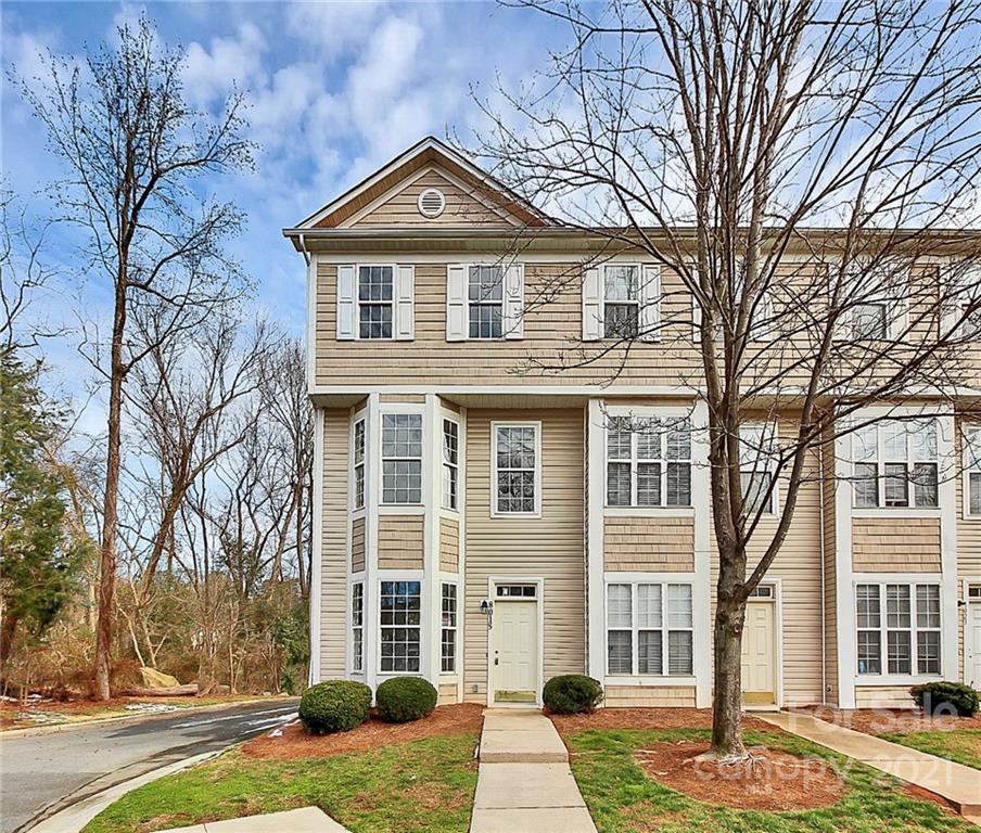 8015 Kings Creek Dr., Charlotte, NC 28273