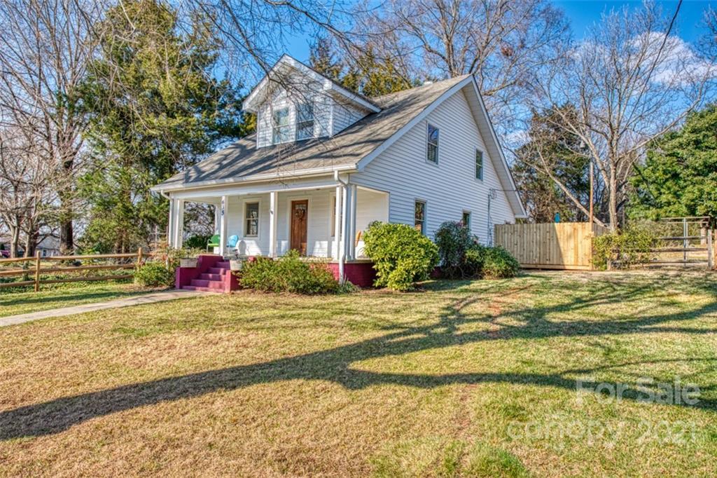 635 W Wilson Ave., Mooresville, NC 28115