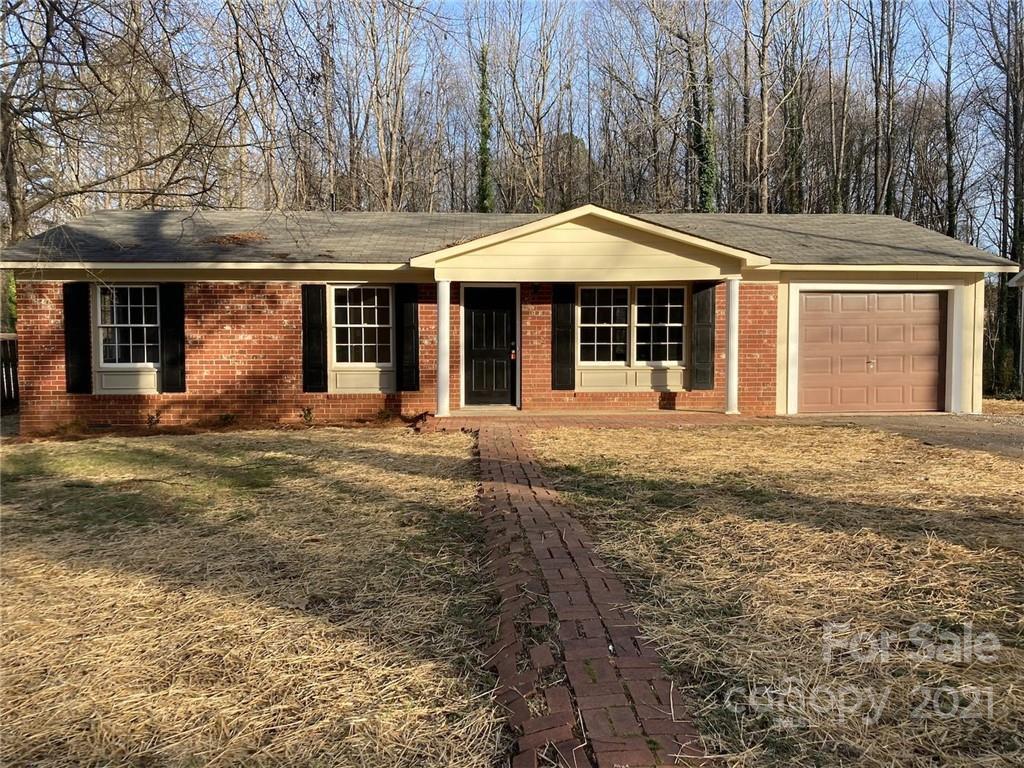 406 Lackey St., Statesville, NC 28677